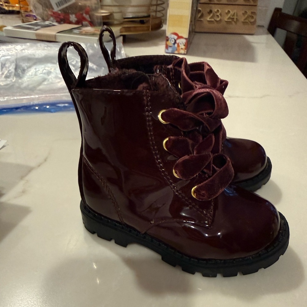 H&M Kids Glossy Maroon Boots